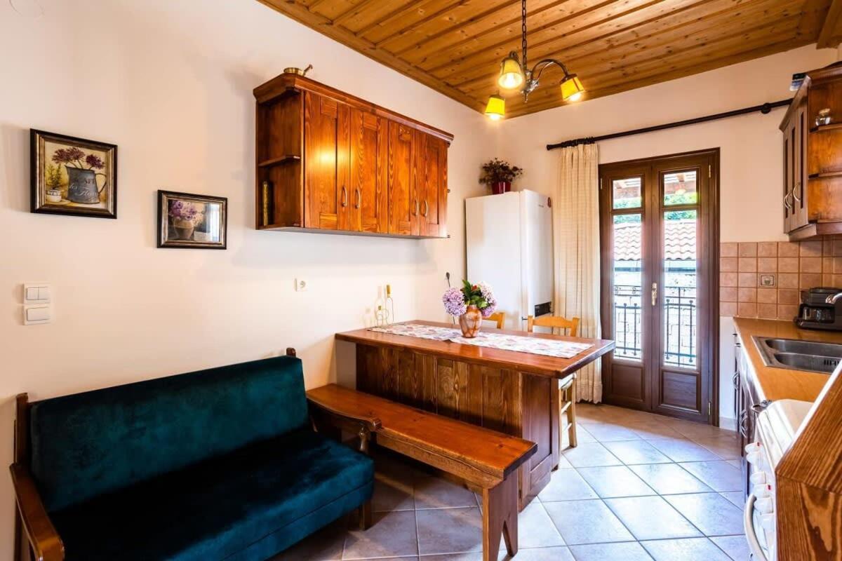Stemnitsa Stone Residence - Comfy Mountain Getaway Ngoại thất bức ảnh