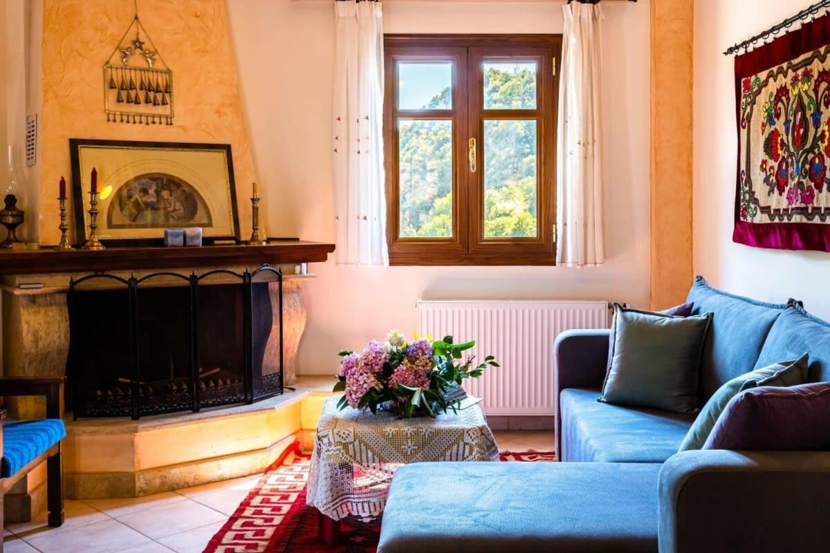 Stemnitsa Stone Residence - Comfy Mountain Getaway Ngoại thất bức ảnh